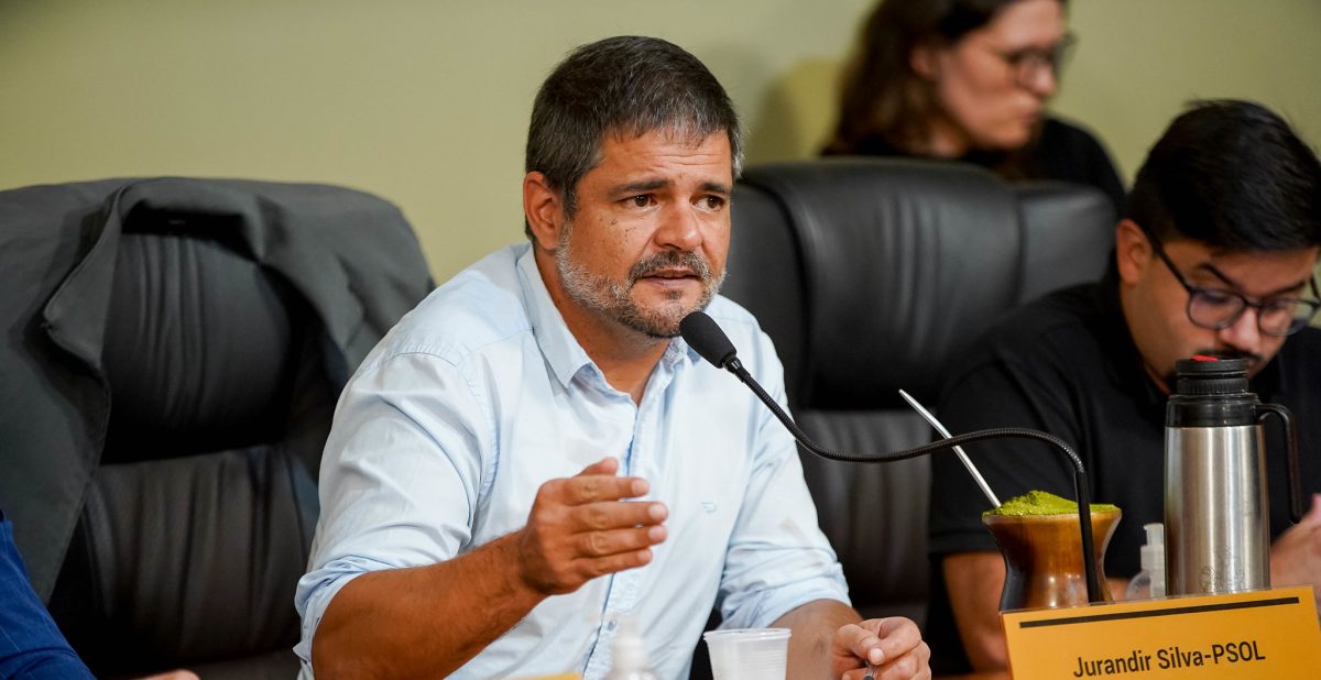 Jurandir Silva propõe fim da escala 6×1 em contratos da prefeitura