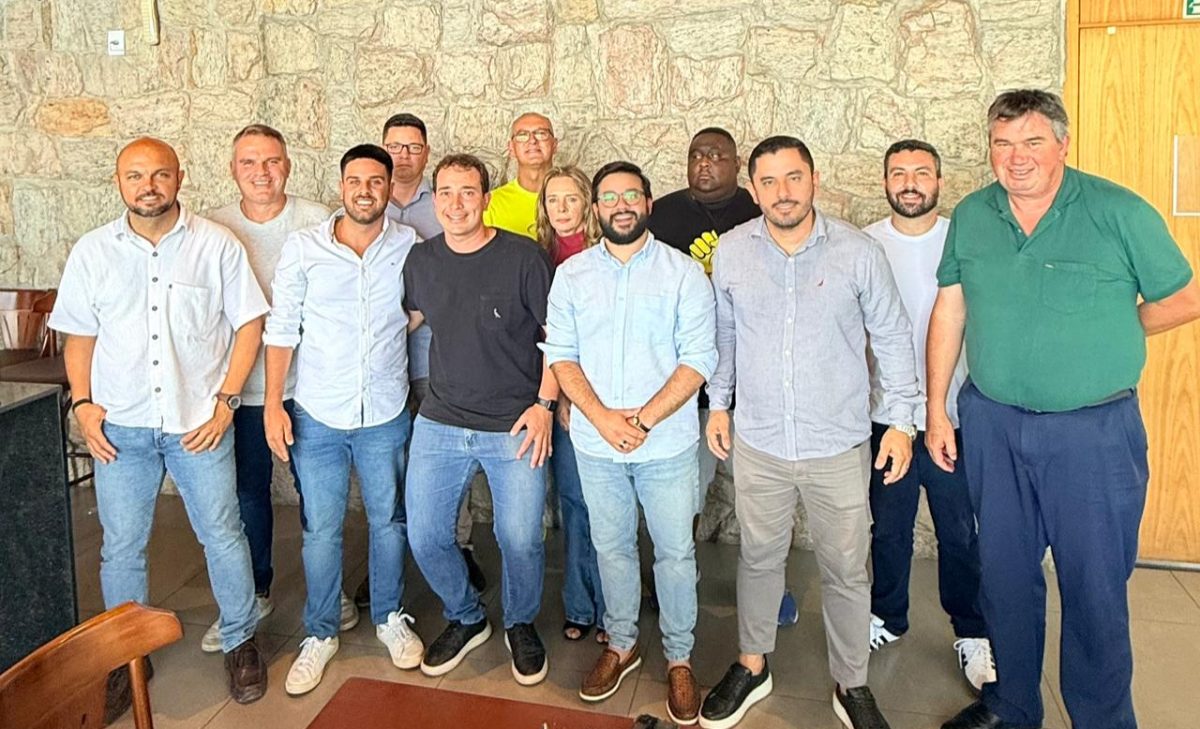 Halal fortalece grupo de oposição na Câmara e presidência é definida