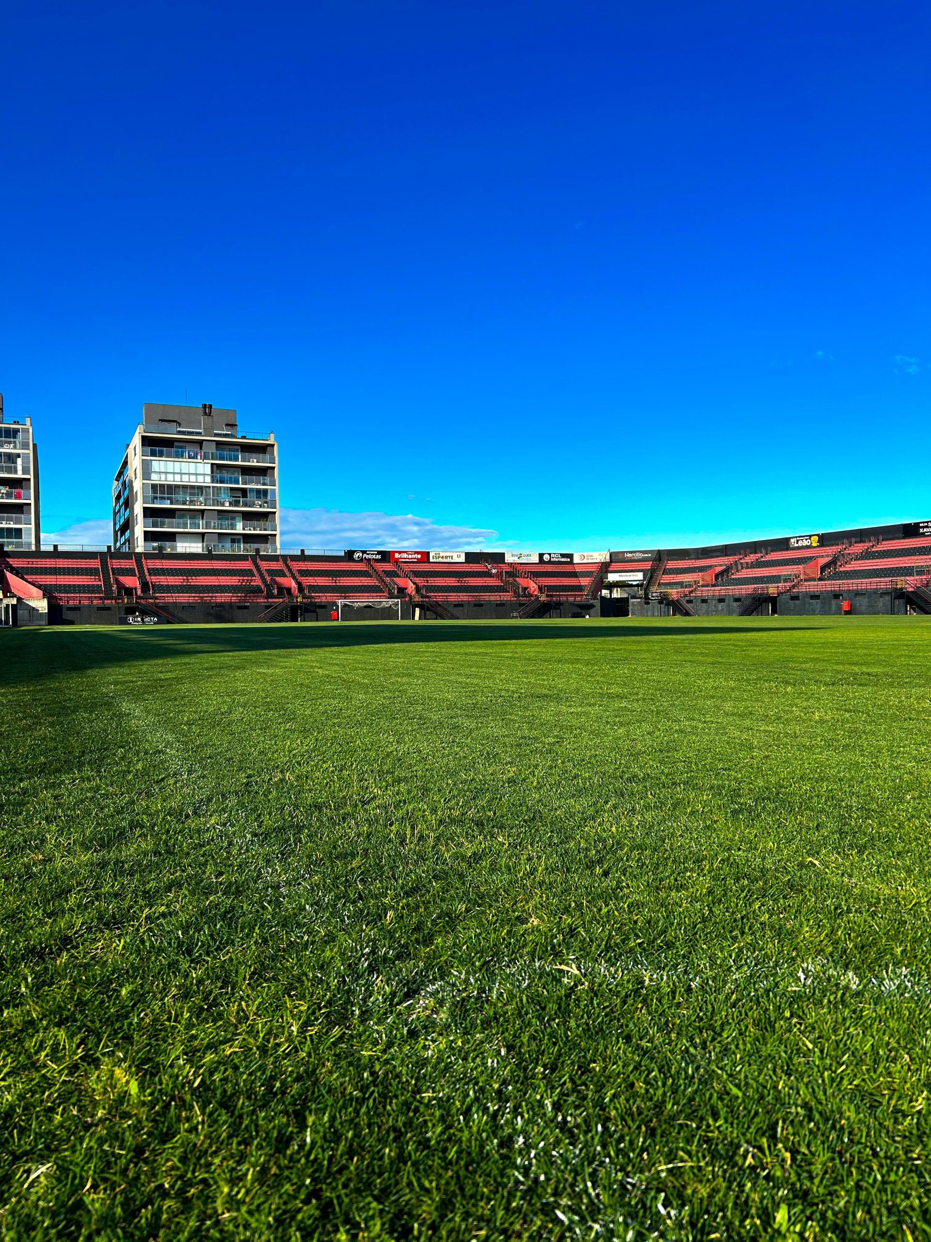 Gramado do Bento Freitas segue em tratamento: “Melhorou 70, 80%”
