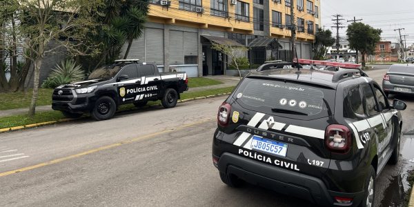 Pai é preso em Pelotas acusado de estuprar filha adolescente