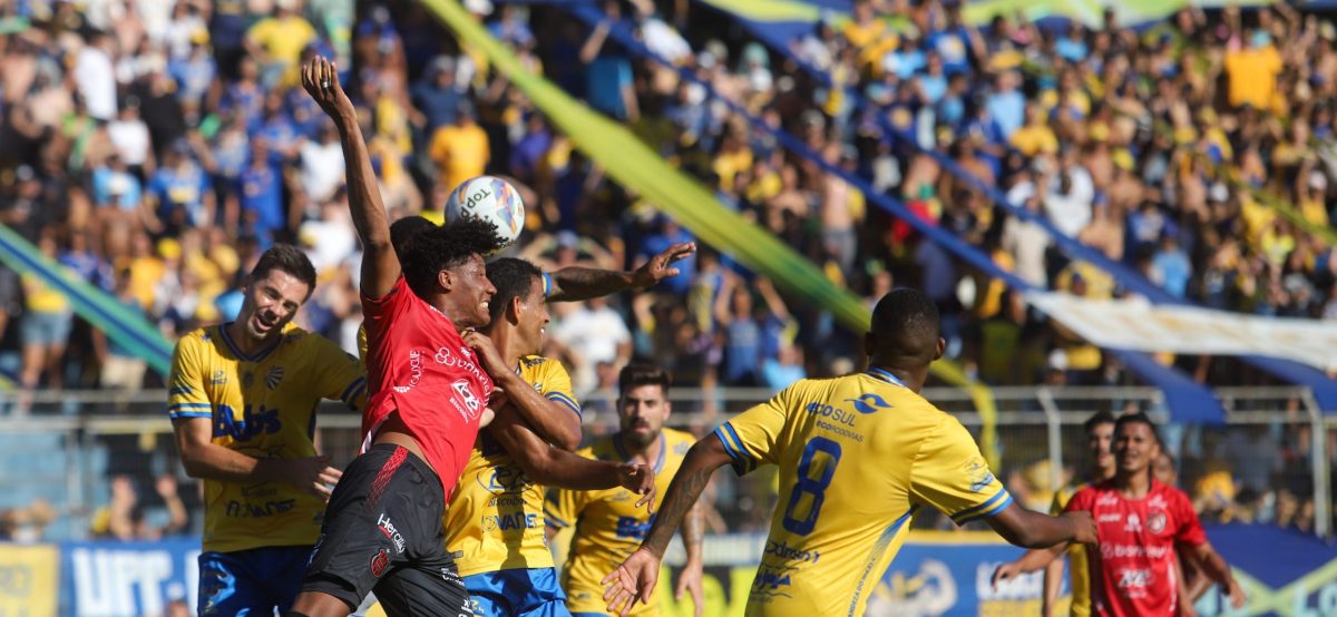 Futebol pelotense em baixa