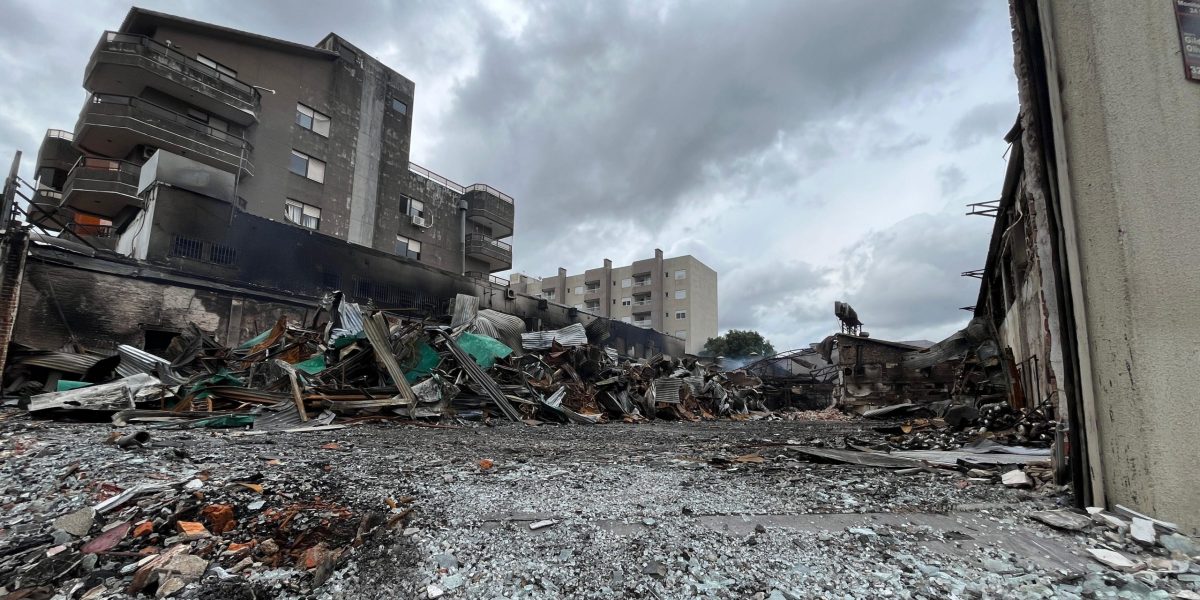 Incêndio do Paraíso foi um dos mais desafiadores, afirma comandante dos Bombeiros