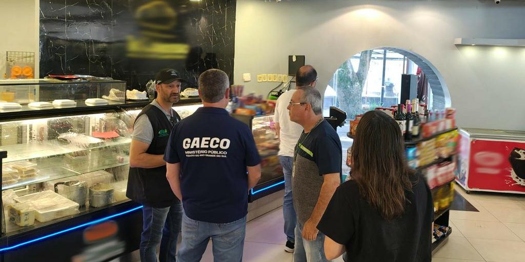 Padaria no Laranjal é interditada por falta de higiene