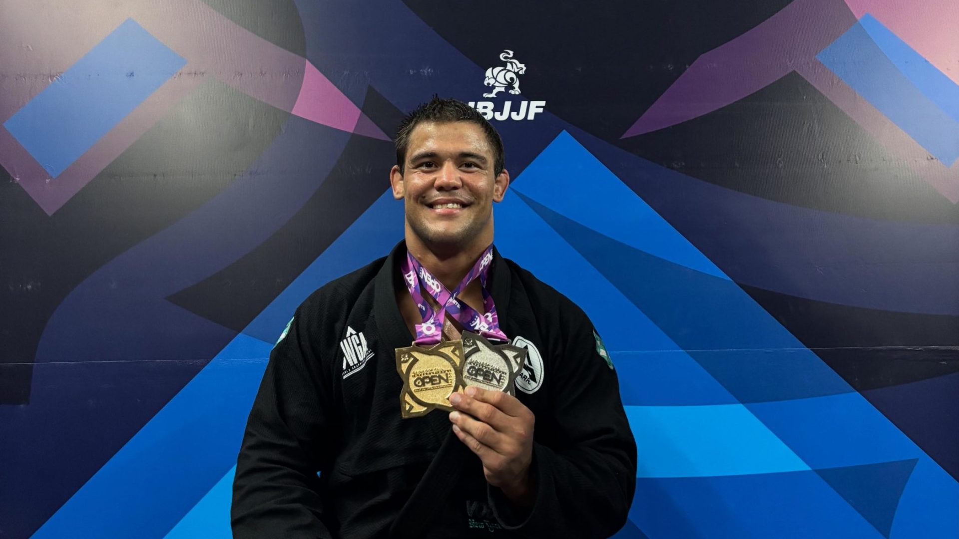 Pelotense Gabriel Brod conquista ouro em três categorias do Open de Salvador