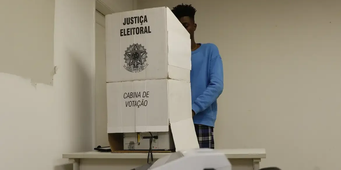 Democracia jovem