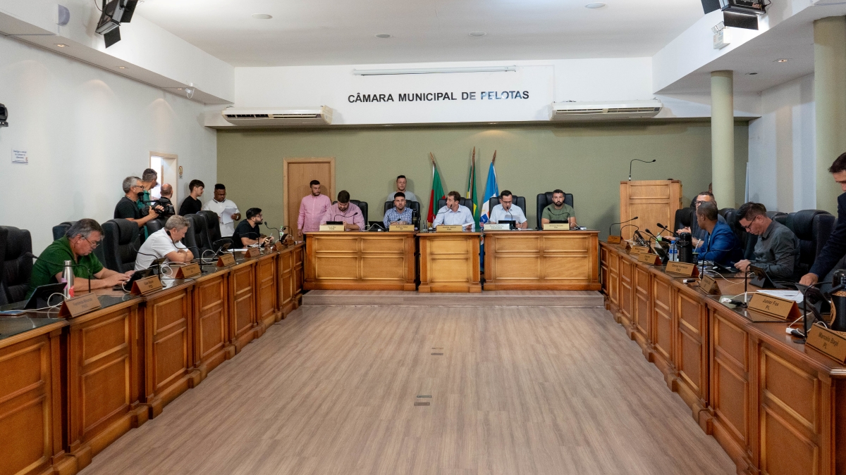 Prefeitura devolve 132 emendas para correções