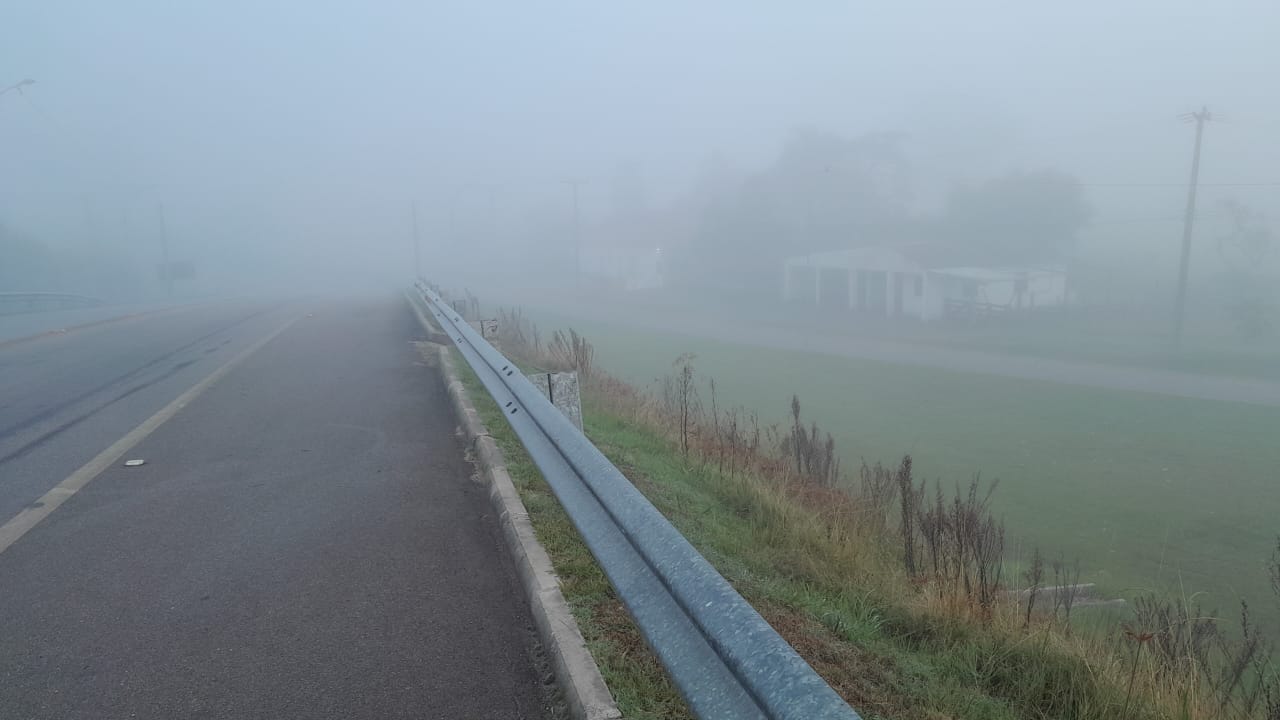 Nevoeiro toma conta do céu neste começo de manhã na Zona Sul do Estado