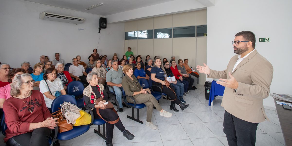 Primeira palestra do projeto Papo da Hora aborda saúde e segurança no lar