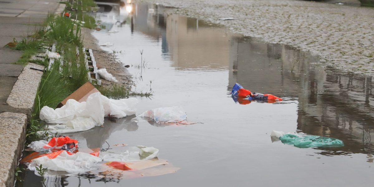 Pelotas tem 40 pontos de alagamento, diz Sanep