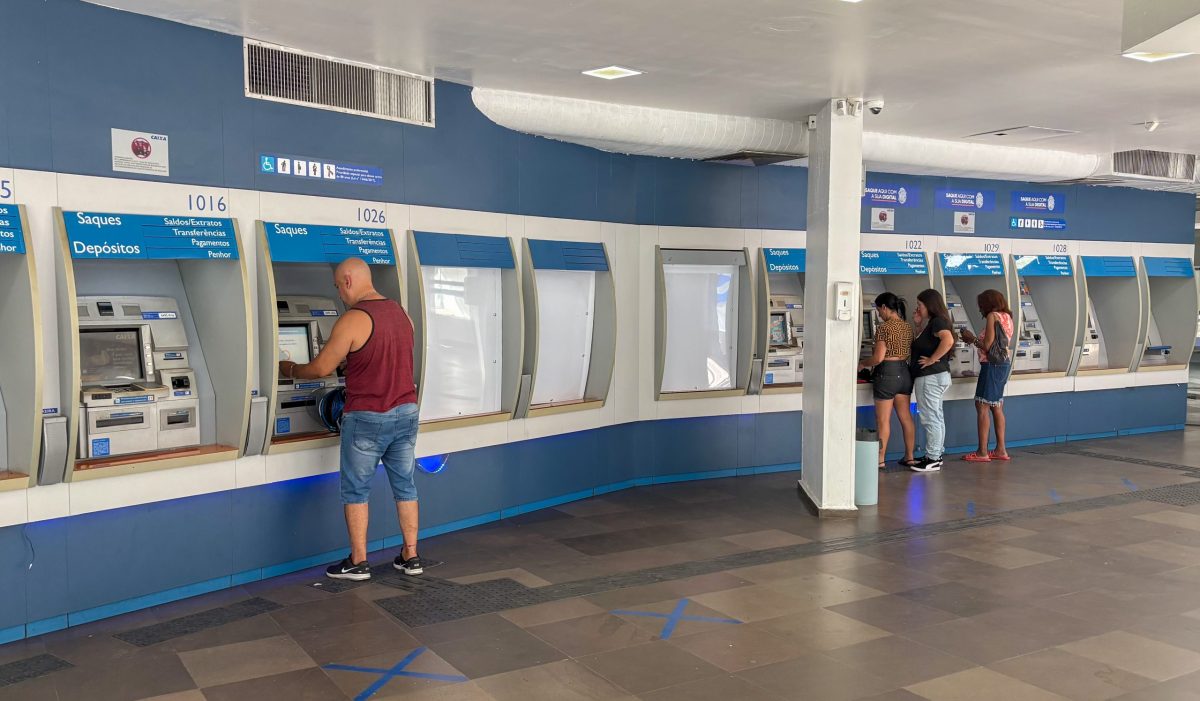 Antecipação do 13º deve injetar R$ 350 milhões na região Sul