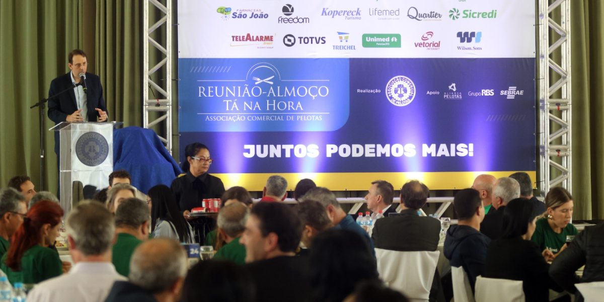 Reunião almoço da ACP celebra os 40 anos da Sicredi Interestados