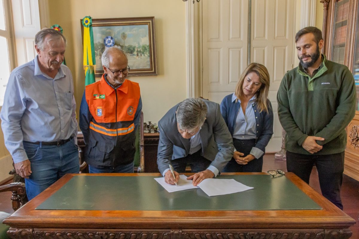 Marroni decreta emergência por alagamentos