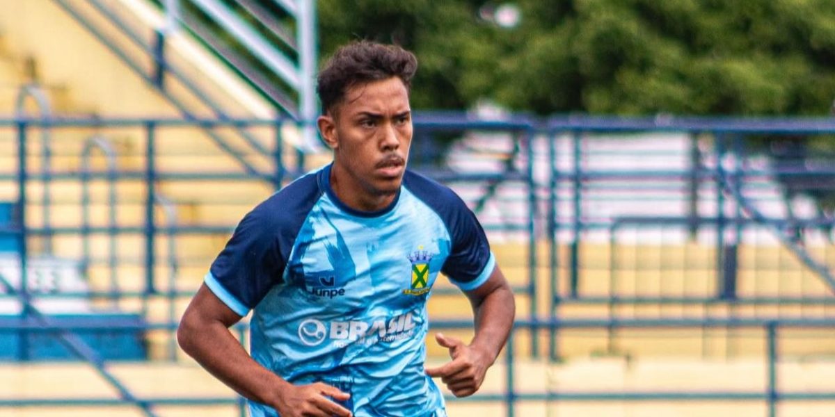 Brasil acerta com novo atacante