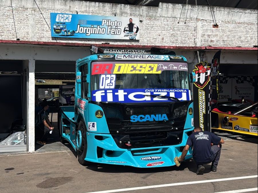Jorginho Feio vence etapa de Guaporé da Fórmula Truck