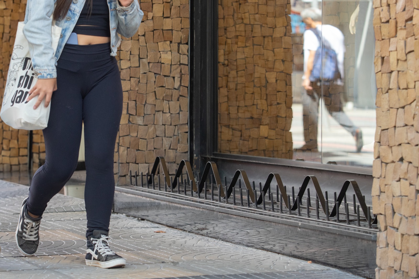 Elementos hostis seguem ocupando a paisagem urbana de Pelotas