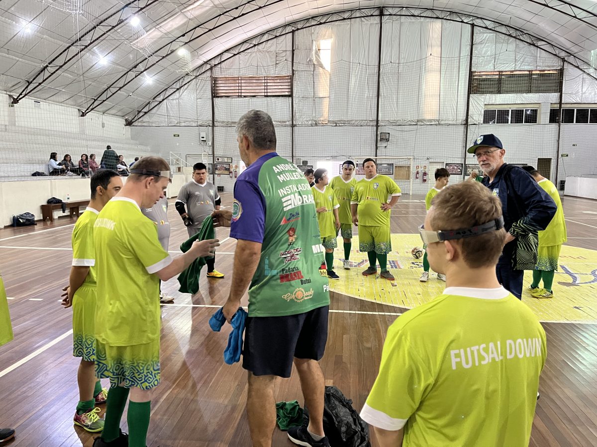 Equipe da Apadpel vai disputar competição nacional em São Paulo