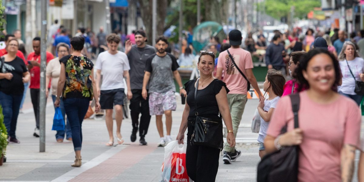 Desaceleração ameaça economia regional, apesar do potencial do Porto