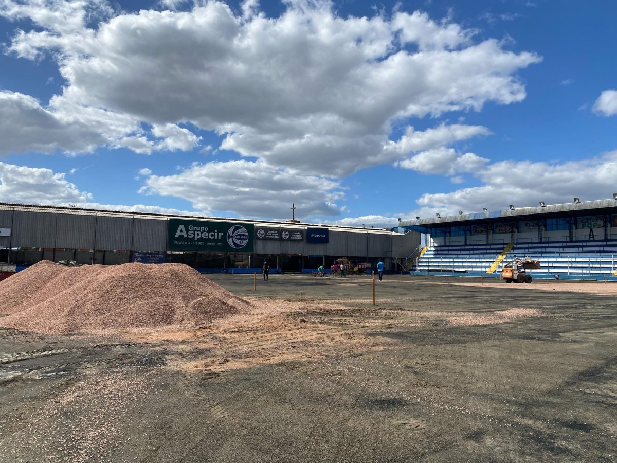 São José altera gramado sintético antes de tentar retorno à terceira divisão nacional