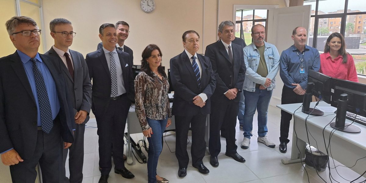 Presidente do TRE visita Pelotas