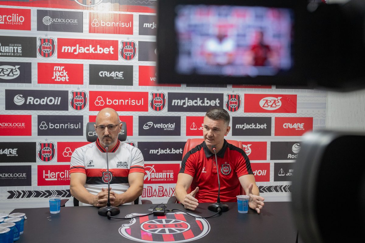 Eduardo Alves diz ter sido pego de surpresa por demissão e afirma: “Se o Brasil não mudar, vai sofrer muito”