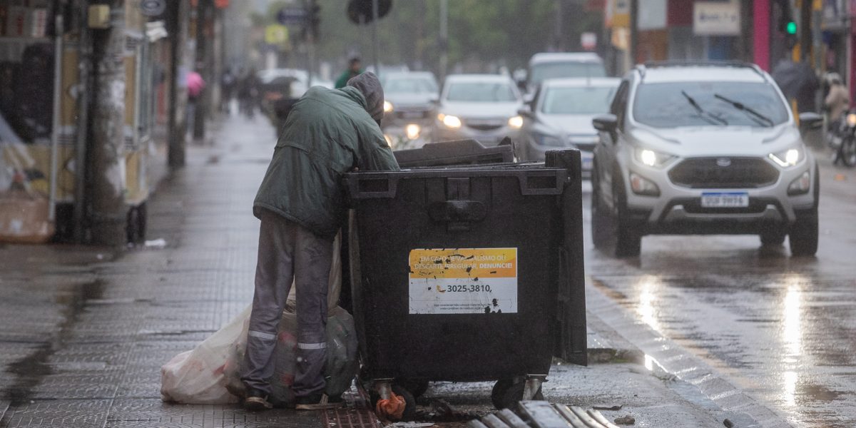 Onda de frio alerta para assistência às pessoas em situação de rua