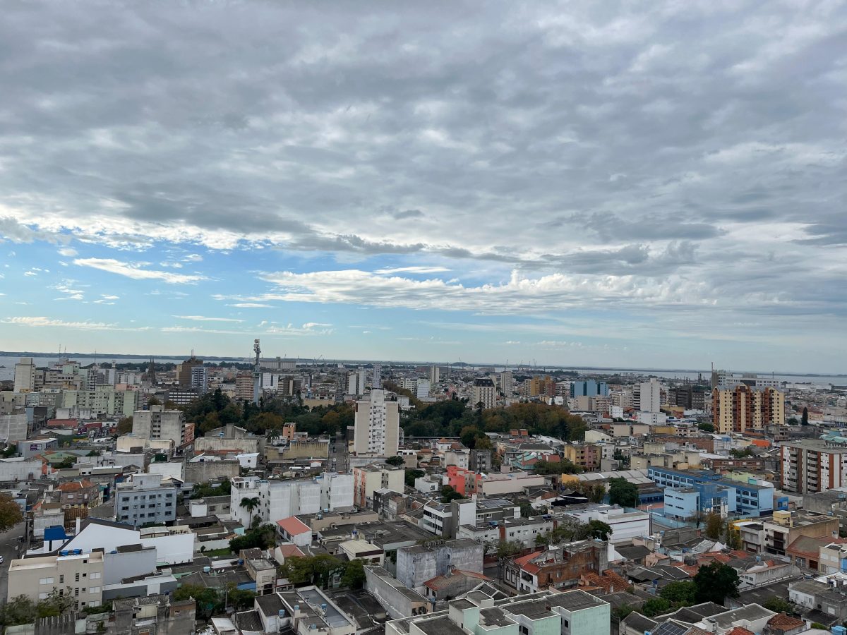 Manhã gelada e de céu com algumas nuvens nesta sexta-feira na Zona Sul do Estado