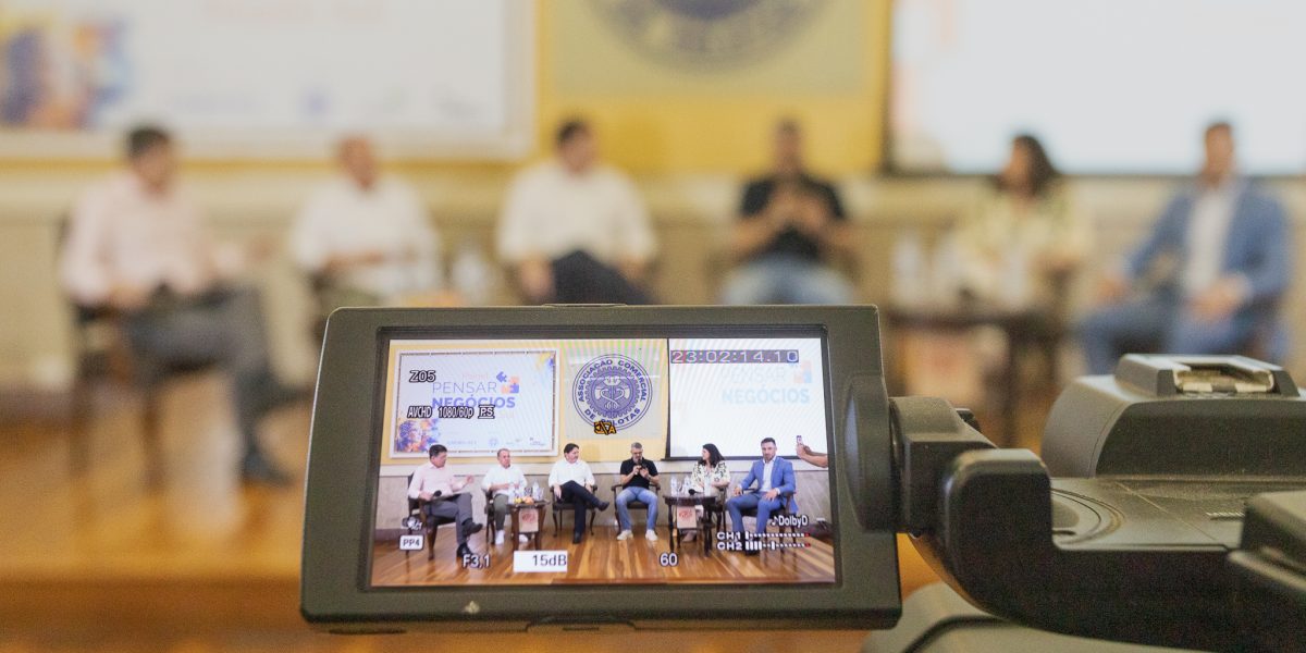 Painel Pensar Negócios discute sustentabilidade e gestão nesta quinta-feira