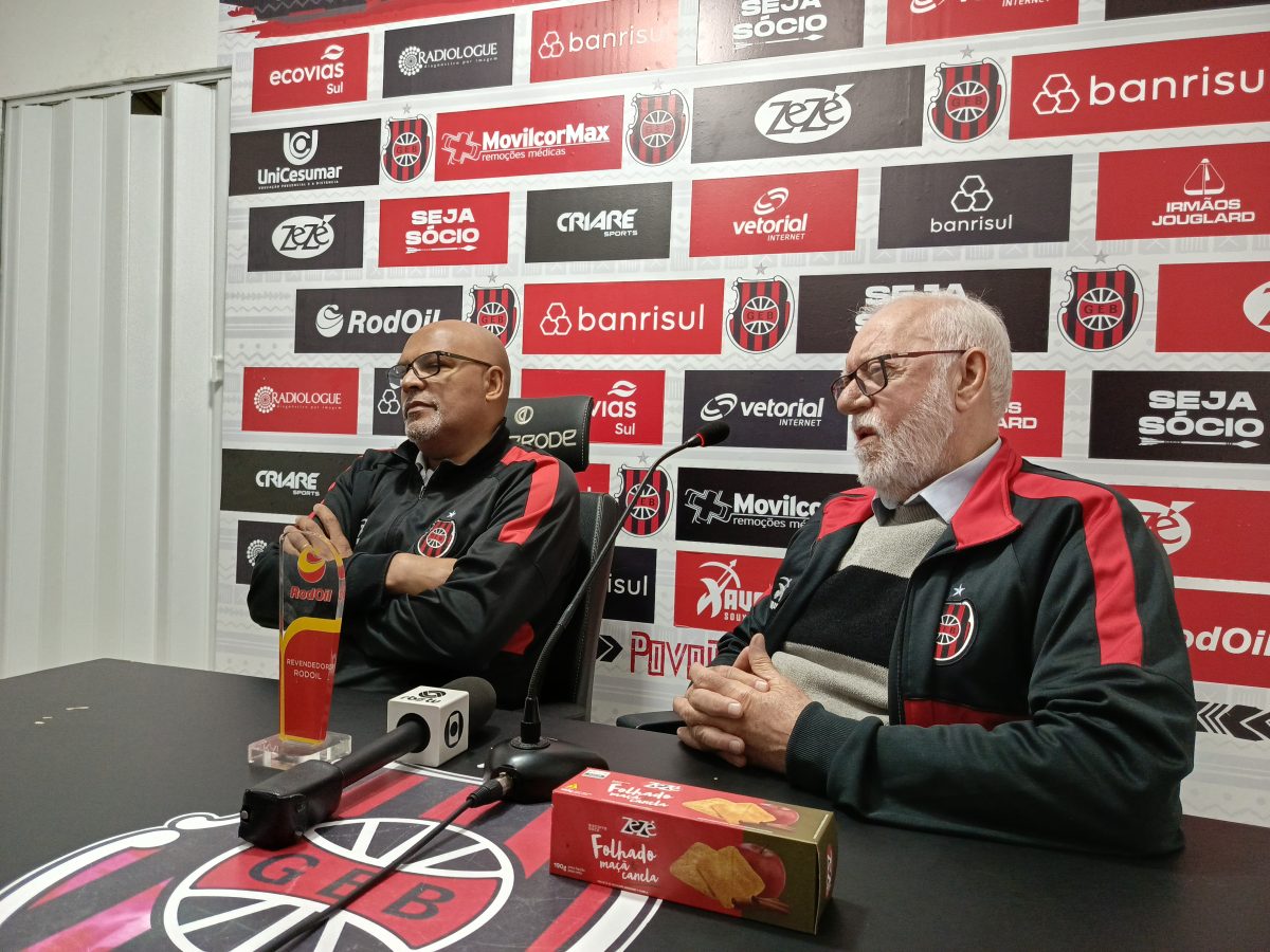 Presidente explica saída de gerente de futebol e diz que Brasil não terá substituto