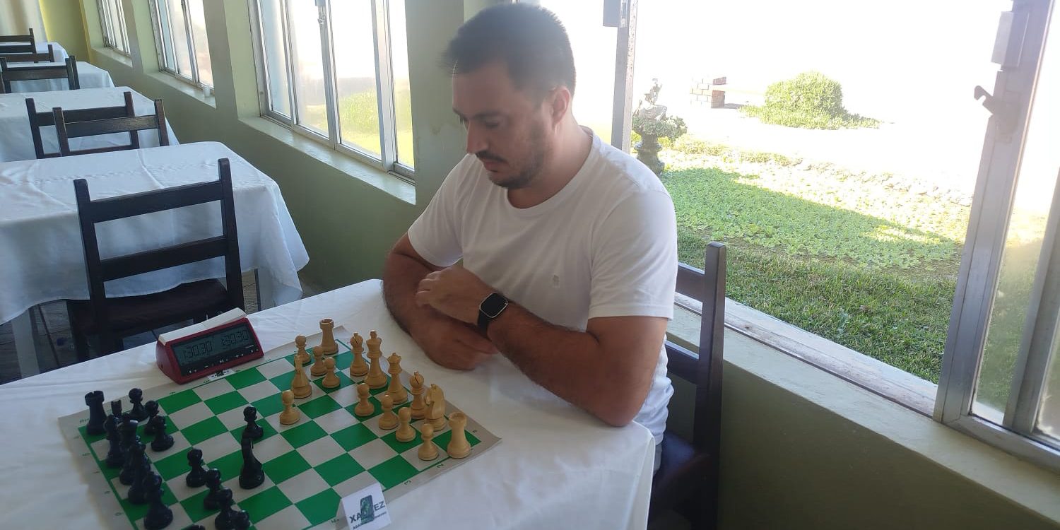 “O xadrez incentiva a interação, comunicação e integração, ajudando a desenvolver habilidades sociais importantes”