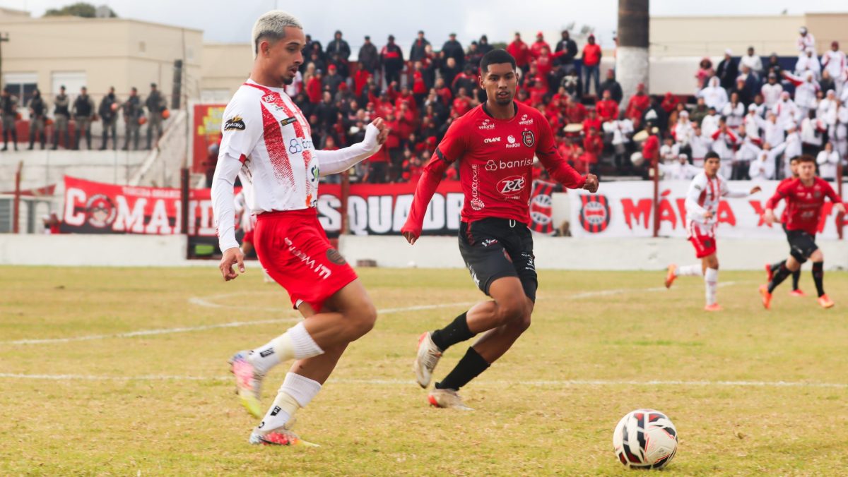 Entre cobranças e otimismo, Brasil mira reta final da primeira fase