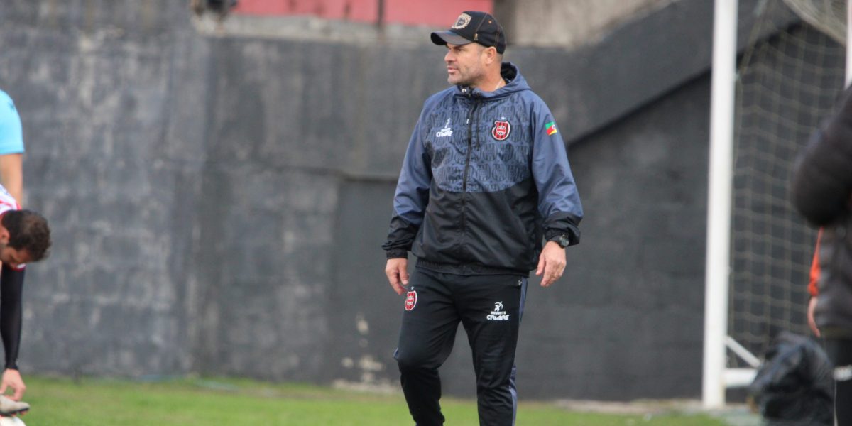 Apesar da vitória, técnico Emerson Cris ressalta dificuldades