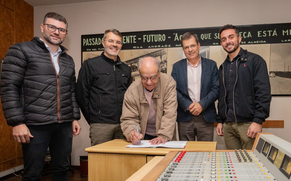 Precisamos nos comunicar