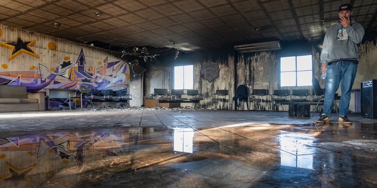 Comitê faz vaquinha para recuperar estúdio atingido por incêndio