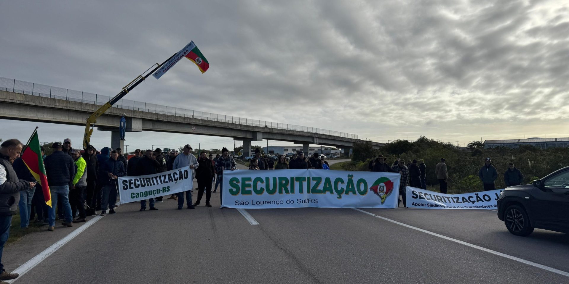 Produtores rurais bloqueiam BR-392 e intensificam mobilizações por securitização das dívidas