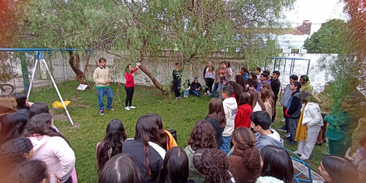 Trilhas turístico-pedagógicas instigam aprendizado sobre riquezas naturais