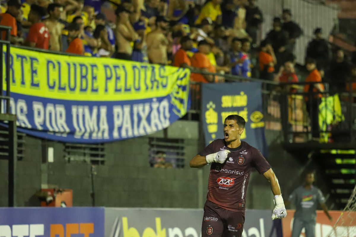 Brasil empresta o goleiro Gabriel Oliveira para o Bagé