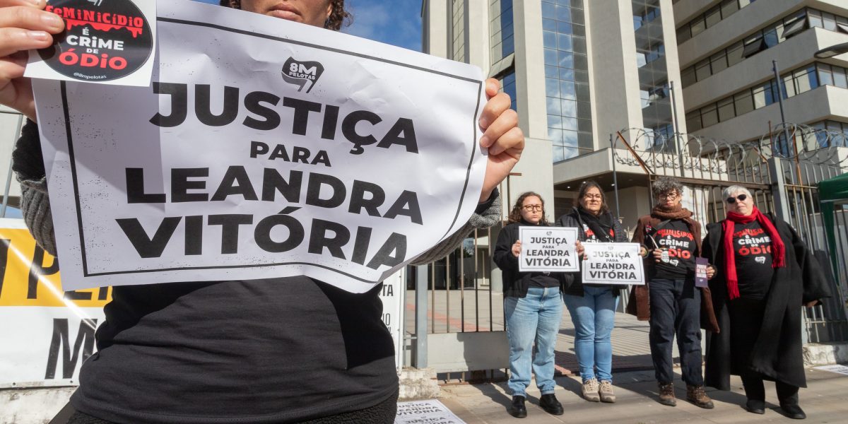 Homem é condenado a mais de 36 anos de prisão por feminicídio de companheira