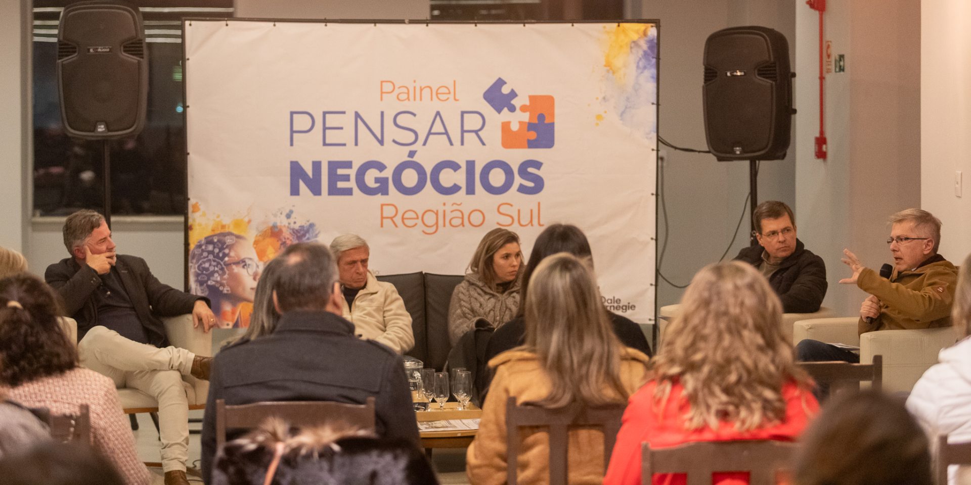 Painel discute papel da comunicação no crescimento dos negócios