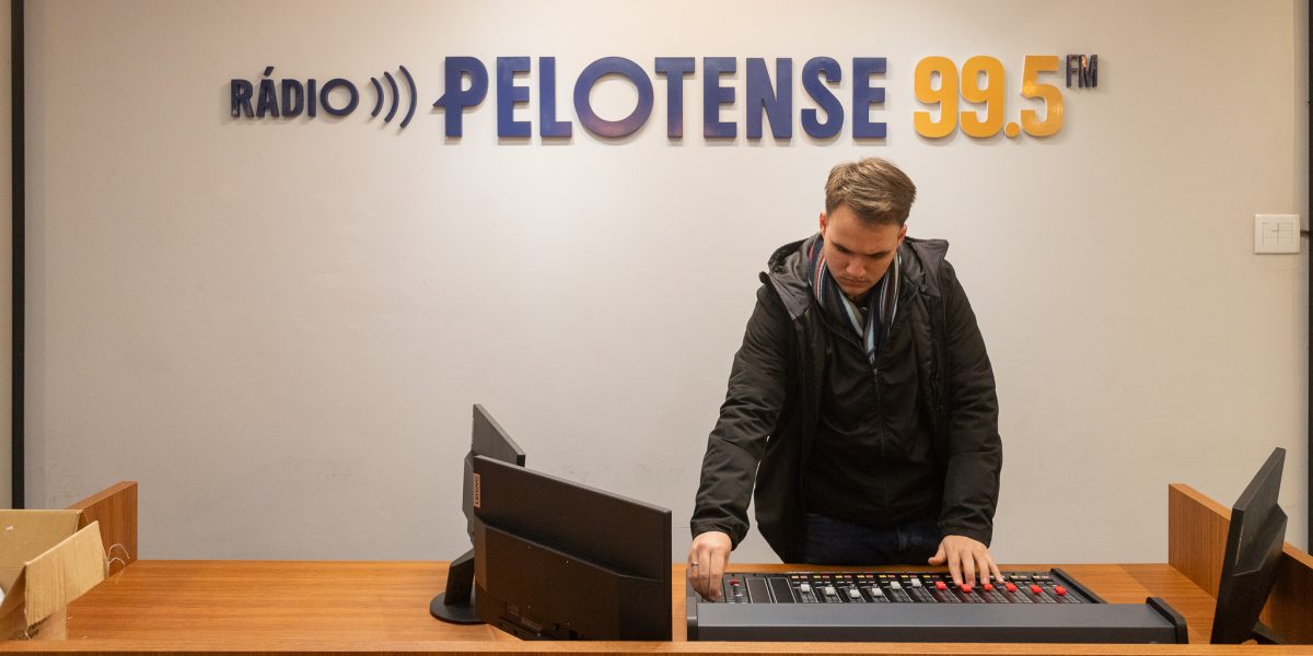 Estúdio da Rádio Pelotense toma forma para estreia