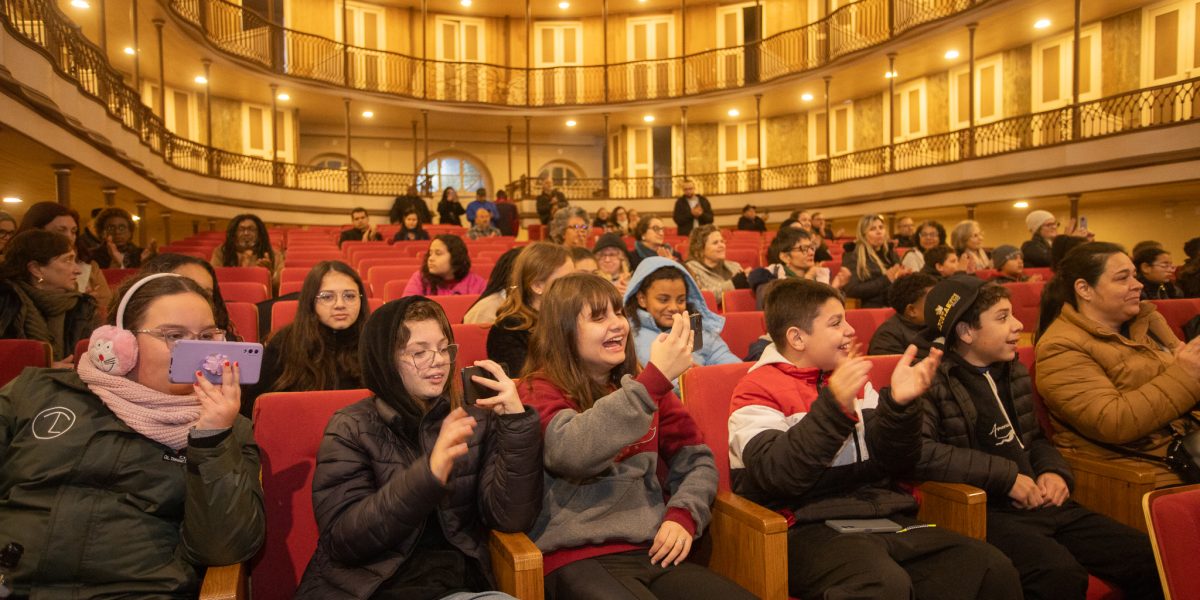 Theatro Sete de Abril abre as portas nos 213 anos de Pelotas