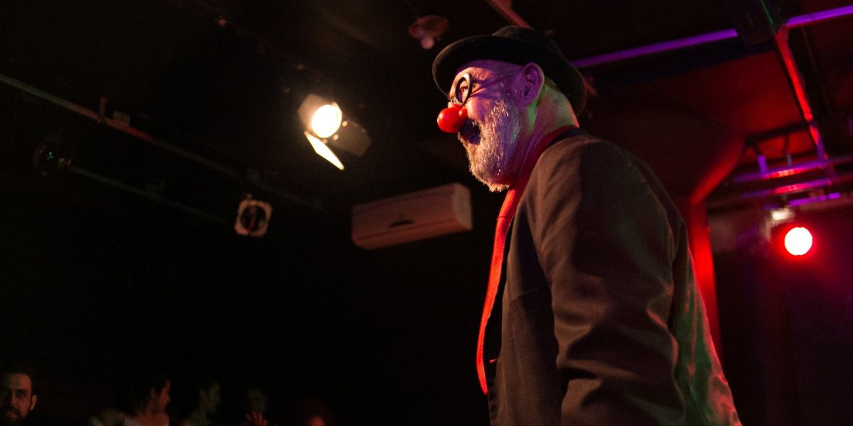 Lóri Nelson celebra a longa trajetória nas artes da Zona Sul