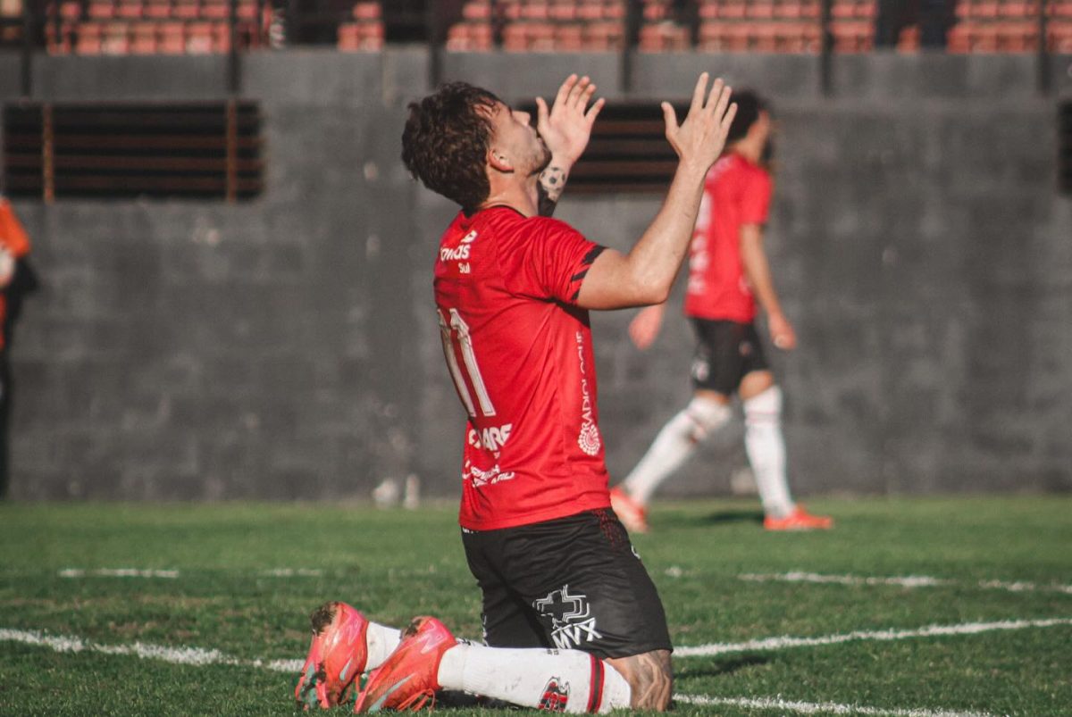 Em visita ao líder Barra, Brasil encerra campanha