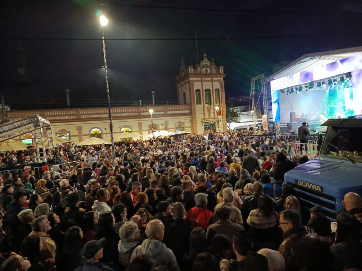 Grande Encontro reúne milhares no Mercado Central