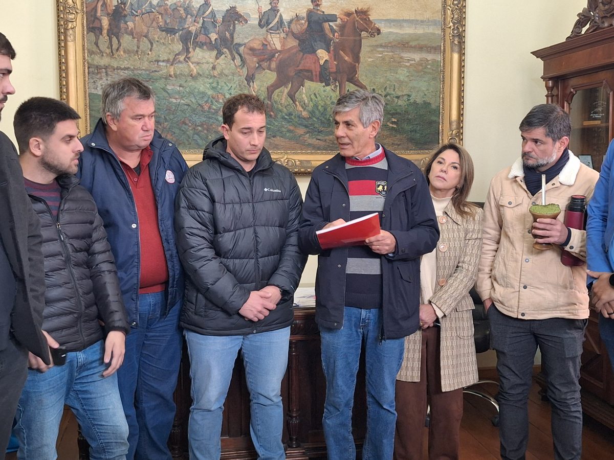 Marroni apresenta projeto para reajuste dos servidores