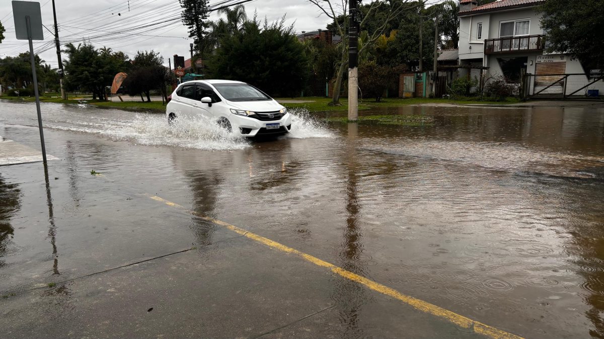 Pelotas registra pontos de alagamentos