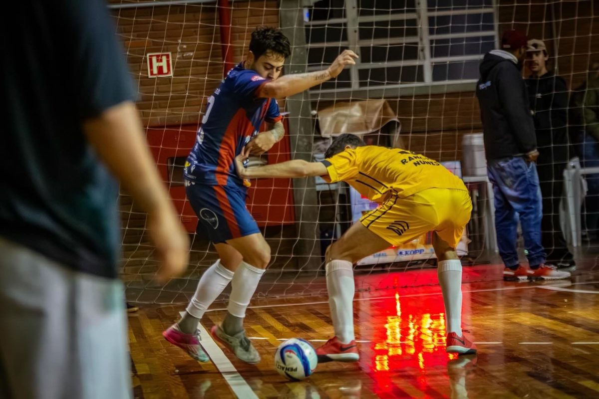 Dois times seguem 100% na metade da Taça Liberdade