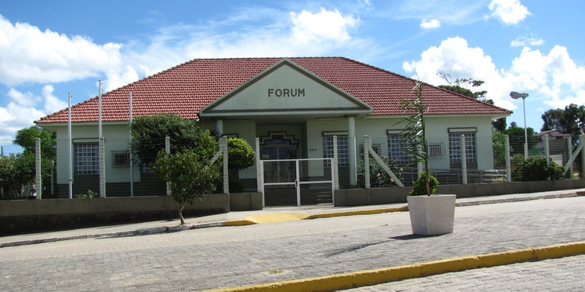 Fala racista de promotor durante audiência em SJN será investigada