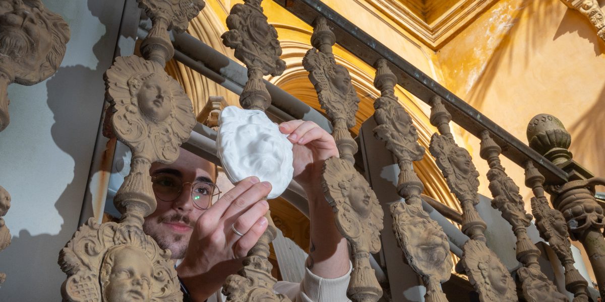 Peças de impressão 3D substituem ornamentos furtados do Casarão 6