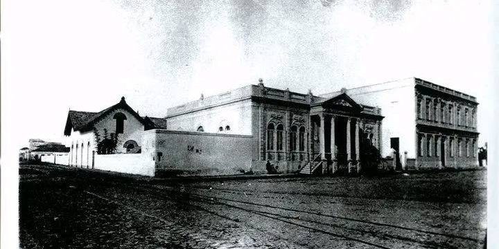 UFPel surge em 8 de agosto de 1969, reunindo instituições de ensino superior de Pelotas