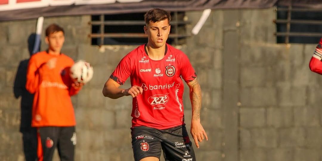 Giovani Alvisi é mais um nome que permanece no Bento Freitas